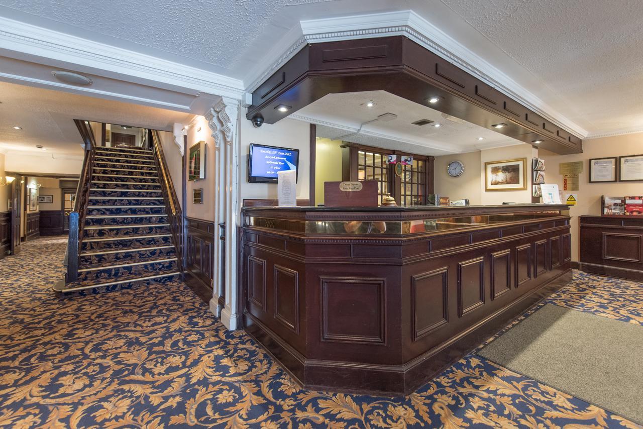 Salutation 3* Perth